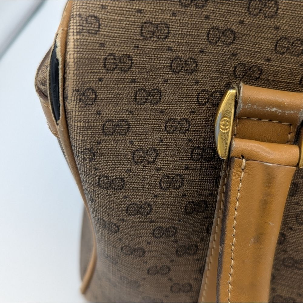 Vintages Gucci Handbag - Picture 12 of 16